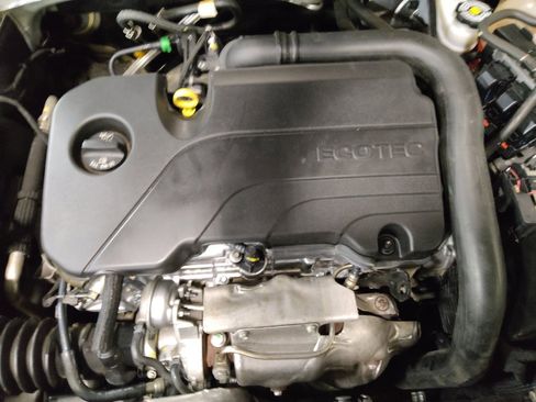 Used 2022 Chevrolet Malibu RS FWD image 30