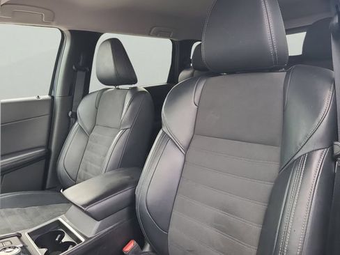 Used 2024 Mitsubishi Outlander SE AWD/4WD image 19
