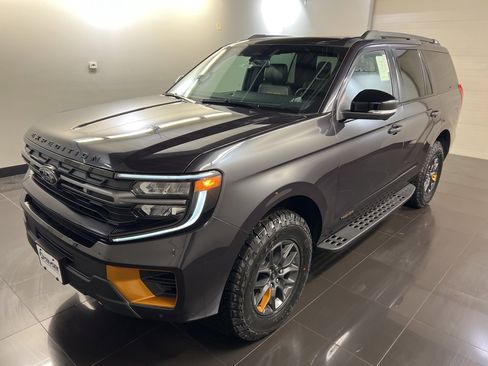 New 2025 Ford Expedition Tremor image 3