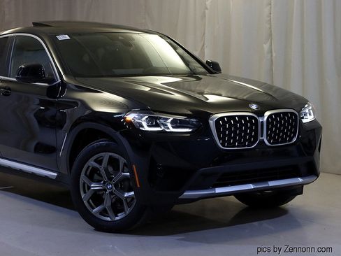 New 2025 BMW X4 xDrive30i w/ Premium Package image 2