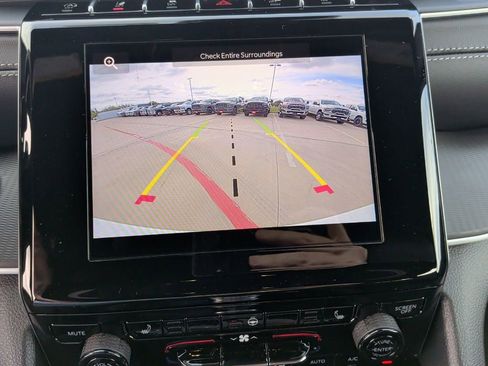 New 2025 Jeep Grand Cherokee Altitude image 24