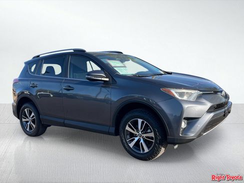 Certified 2018 Toyota RAV4 XLE w/ Plus Extra Value Package FWD image 9