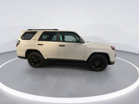 Used 2019 Toyota 4Runner Limited AWD/4WD image 8