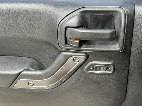 Used 2013 Jeep Wrangler Sport AWD/4WD image 18