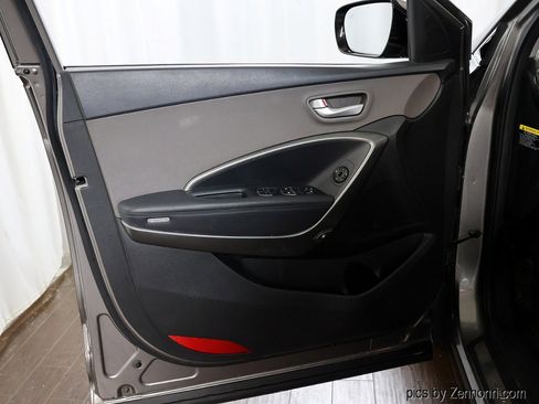 Used 2017 Hyundai Santa Fe Sport image 25