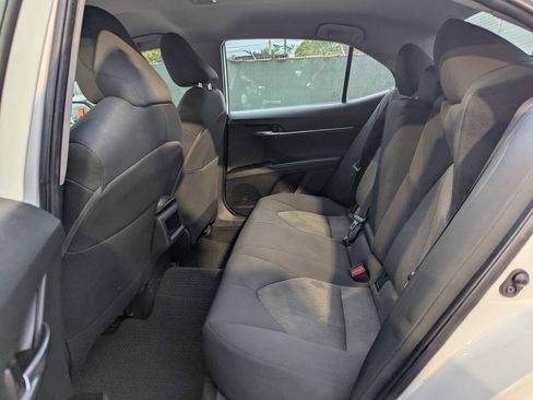 Used 2020 Toyota Camry LE FWD image 15
