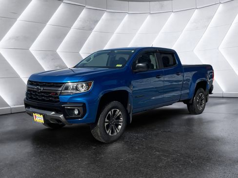 Used 2022 Chevrolet Colorado Z71 image 2