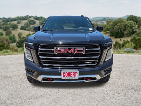 Used 2026 GMC Yukon AT4 Ultimate AWD/4WD image 2