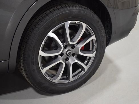 Certified 2022 Maserati Levante Modena AWD/4WD image 7