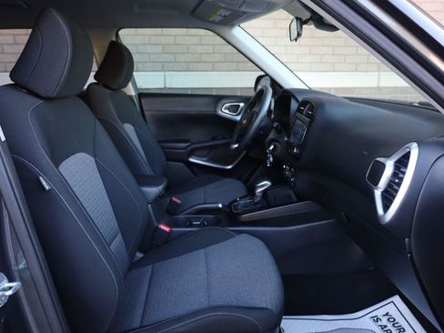 Used 2021 Kia Soul S FWD image 27