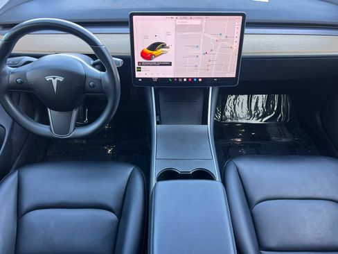 Used 2018 Tesla Model 3 Long Range RWD image 13