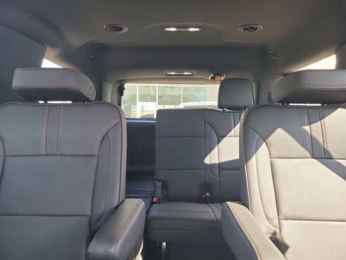Used 2022 Chevrolet Tahoe RST w/ Luxury Package RWD image 22