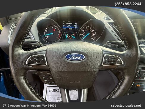 Used 2019 Ford Escape Titanium image 19