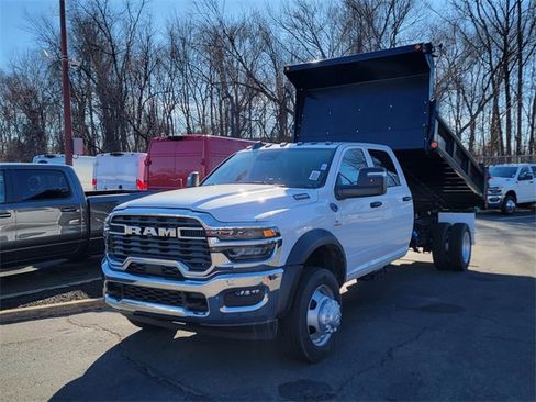 New 2026 RAM 5500 Tradesman w/ Chrome Appearance Group image 4
