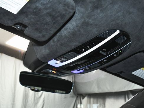 Used 2023 Porsche Cayenne GTS image 46