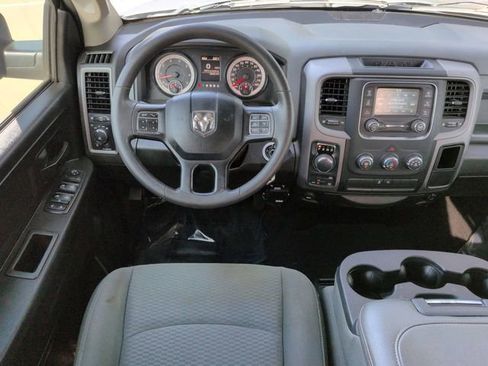 Used 2019 RAM 1500 Express AWD/4WD image 16