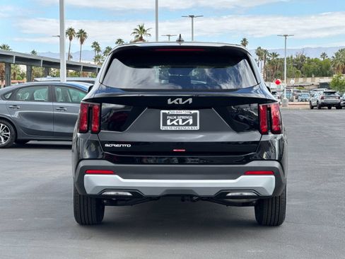 New 2026 Kia Sorento LX image 4