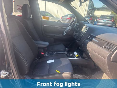 Used 2018 Mitsubishi Outlander LE FWD image 15