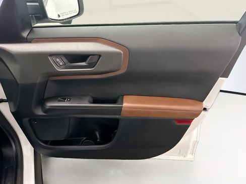 Used 2025 Ford Bronco Sport Outer Banks w/ Outer Banks Tech Package+ AWD/4WD image 32