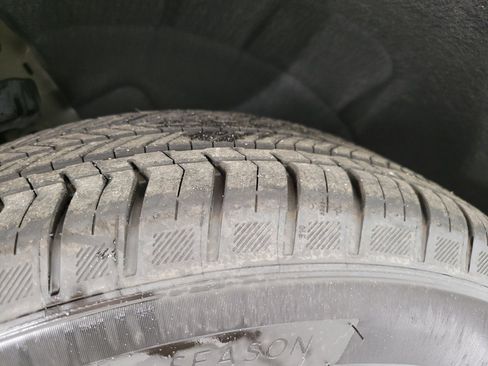 Used 2025 Chevrolet Equinox LT image 4