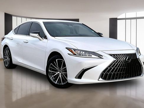 Used 2025 Lexus ES 350 w/ Premium Package FWD image 11