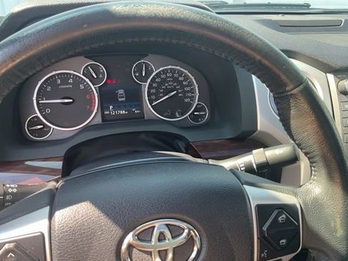 Used 2016 Toyota Tundra Limited w/ Limited Premium Package AWD/4WD image 23