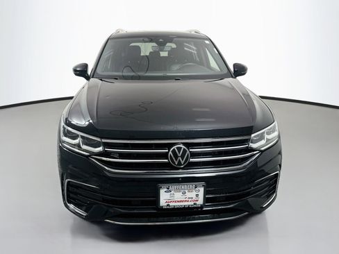 Used 2022 Volkswagen Tiguan SEL R-Line AWD/4WD image 2