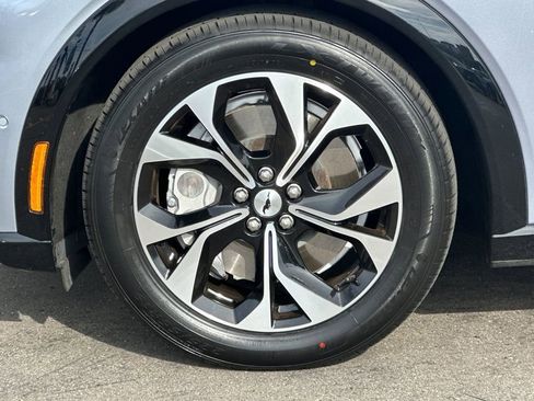 Certified 2022 Ford Mustang Mach-E Premium image 29