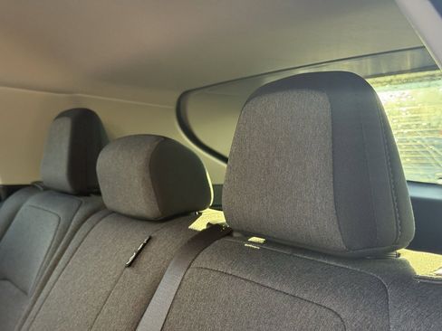 Used 2023 Nissan Ariya FWD image 24