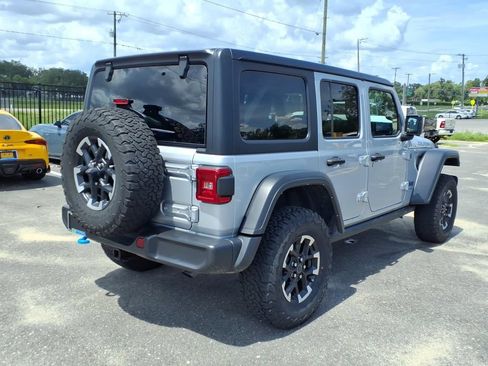 Used 2024 Jeep Wrangler Unlimited Rubicon 4xe AWD/4WD image 7