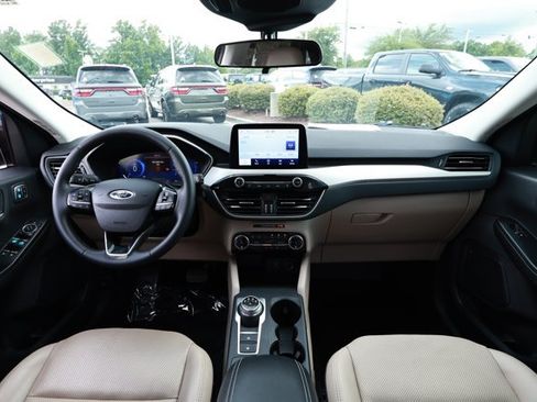 Used 2022 Ford Escape SEL w/ Technology Package FWD image 32