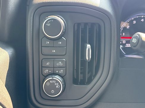 Used 2024 Chevrolet Silverado 2500 Custom w/ Custom Value Package AWD/4WD image 27