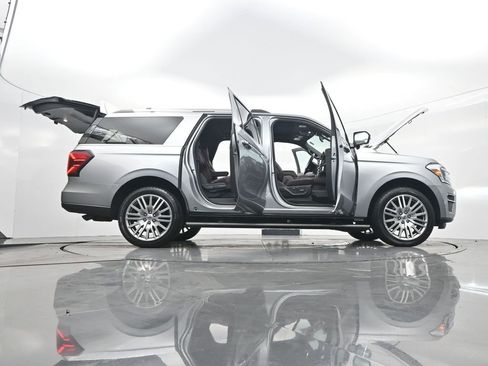 Used 2023 Ford Expedition Max Limited image 46