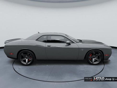 Used 2019 Dodge Challenger SRT Hellcat image 4