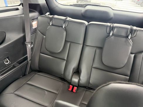 Used 2023 Ford Explorer XLT w/ Equipment Group 202A image 20