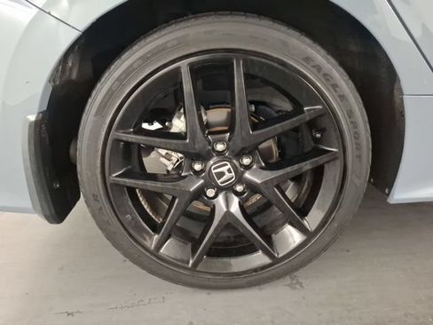 Used 2023 Honda Civic Sport image 9