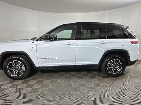Used 2022 Jeep Grand Cherokee Trailhawk AWD/4WD image 5