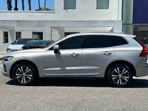 Certified 2023 Volvo XC60 B5 Plus w/ Climate Package FWD image 7