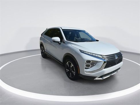 Used 2023 Mitsubishi Eclipse Cross SE image 2