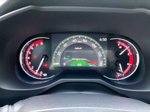 Used 2023 Toyota RAV4 LE image 22