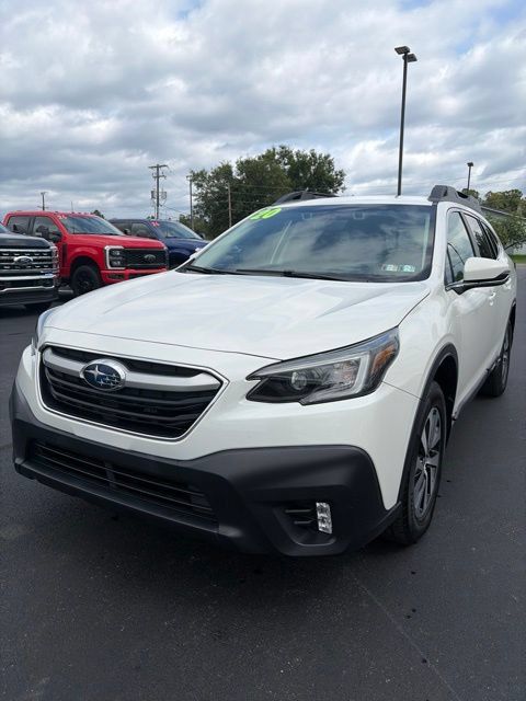 Used 2020 Subaru Outback Premium AWD/4WD image 1