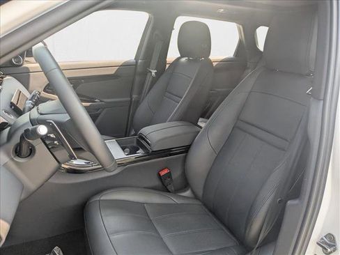 Used 2024 Land Rover Range Rover Evoque S image 16