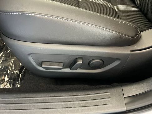 Used 2025 MAZDA CX-50 AWD 2.5 S w/ Premium Package image 15