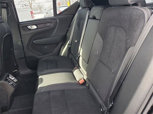 New 2026 Volvo XC40 B5 Ultra w/ Protection Package Premier image 32