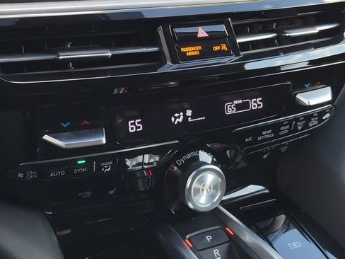 Used 2023 Acura MDX SH-AWD w/ Technology Package image 30