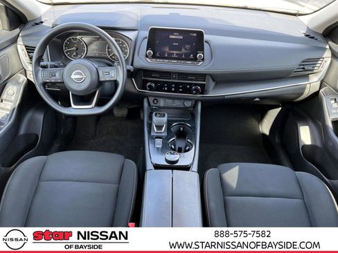 Used 2024 Nissan Rogue S image 13