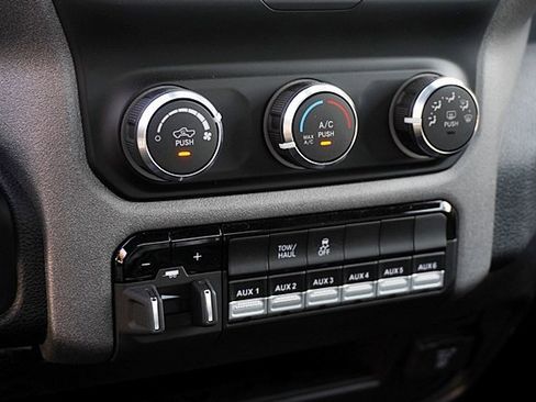 New 2024 RAM 2500 Tradesman w/ Chrome Appearance Group image 33