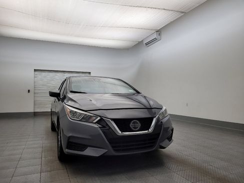 Used 2020 Nissan Versa SV image 14