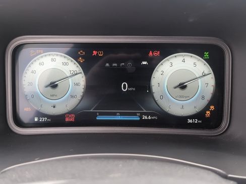 Used 2023 Hyundai Kona Limited AWD/4WD image 17