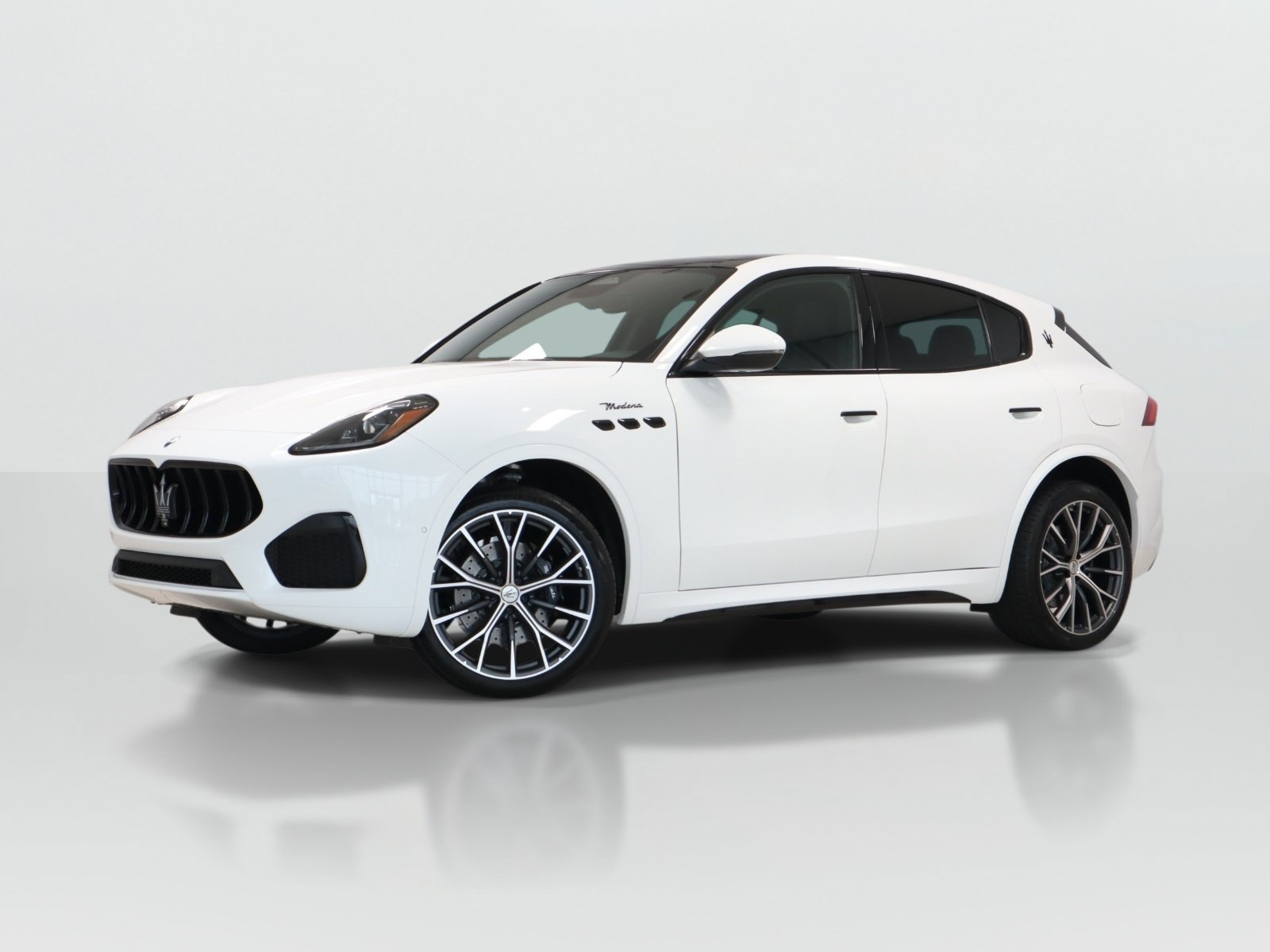 New 2026 Maserati Grecale Modena AWD/4WD image 1